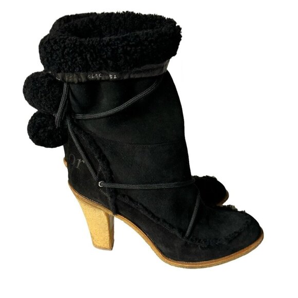DIOR Boots Sz.9.5 Black Suede Shearling High Heel Pom Pom Drawstrings Fur Trim - Picture 15 of 16